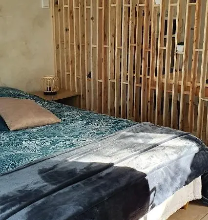 Ferienhaus Studio Cosy Avec Grande Terrasse Au Calme *