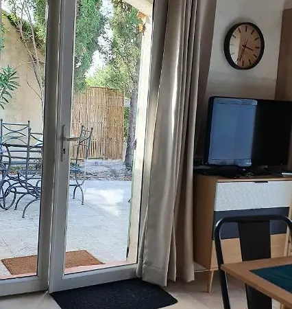 Ferienhaus Studio Cosy Avec Grande Terrasse Au Calme *