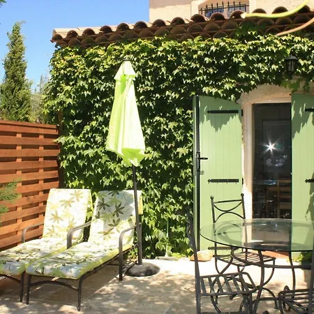 Holiday home Studio Cosy Avec Grande Terrasse Au Calme